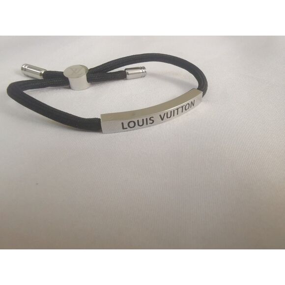 LOUIS VUITTON Unisex Bracelet Bangle - Versatile Style for Everyone - Picture 1 of 4